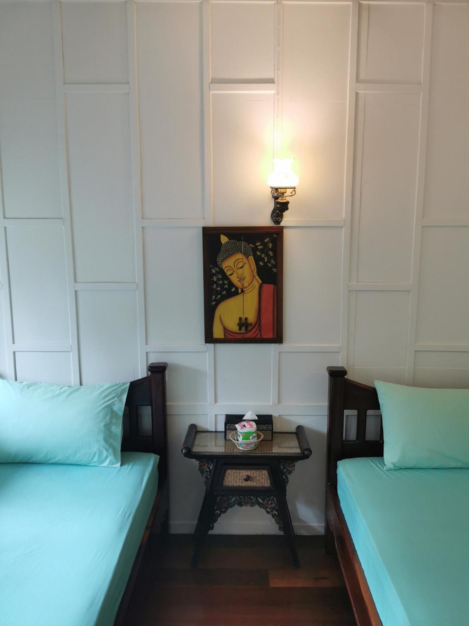Tavee Guesthouse Banguecoque Quarto foto